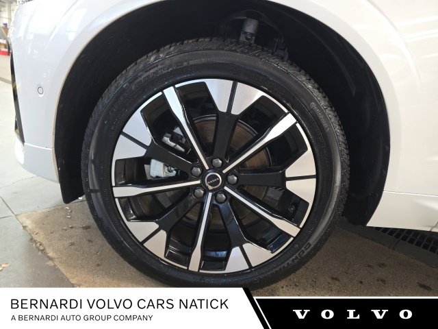2026 Volvo XC60 Plus - Photo 20