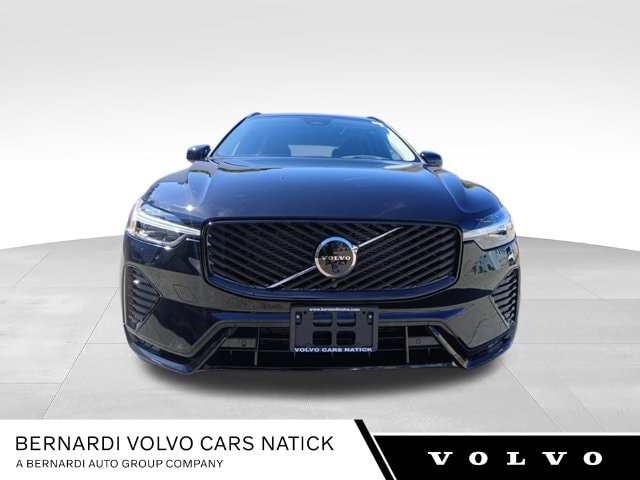 2026 Volvo XC60 Plus - Photo 10