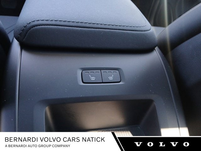 2026 Volvo XC60 Plus - Photo 35