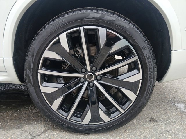 2026 Volvo XC90 Plus - Photo 22