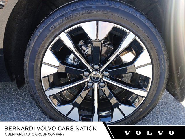 2026 Volvo XC60 Plus - Photo 23