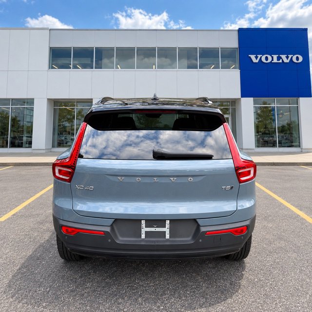 Used 2021 Volvo XC40 R-Design SUV