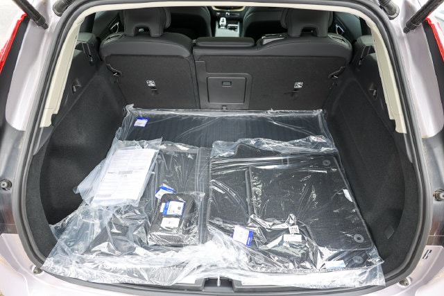 2026 Volvo XC60 Plus - Photo 31