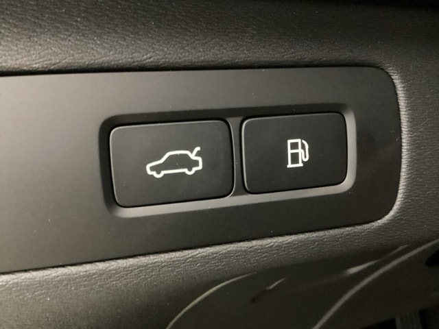 2026 Volvo XC90 Plus - Photo 19