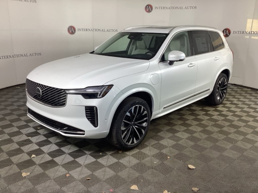 New 2026 Volvo XC90 plug-in hybrid T8 Ultra 7-Seater SUV