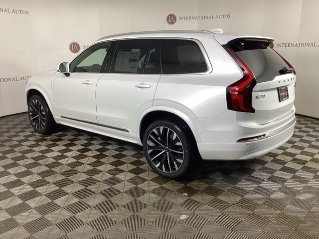 2026 Volvo XC90 Plus - Photo 6