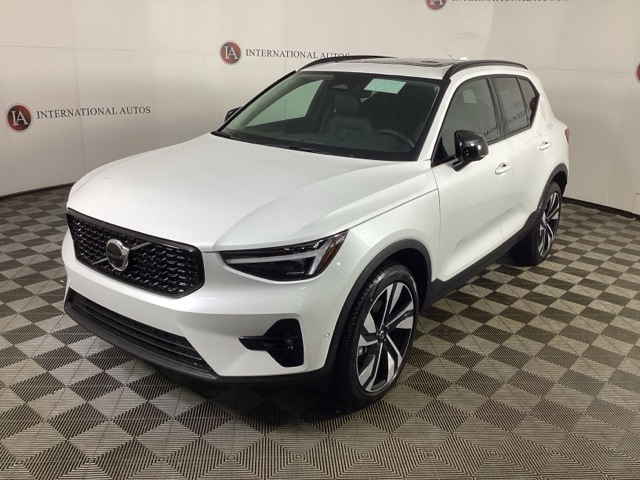2026 Volvo XC40 Ultra