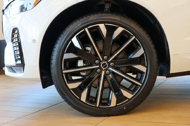 2026 Volvo XC60 Ultra - Photo 34