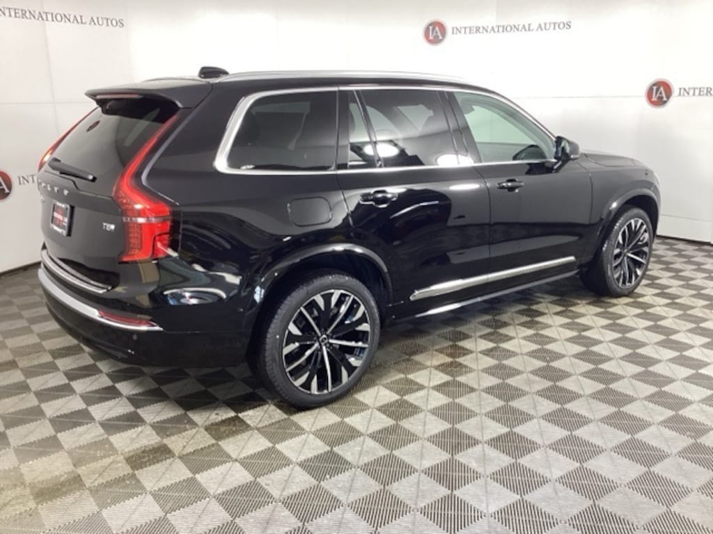 New 2026 Volvo XC90 plug-in hybrid T8 Ultra 7-Seater SUV