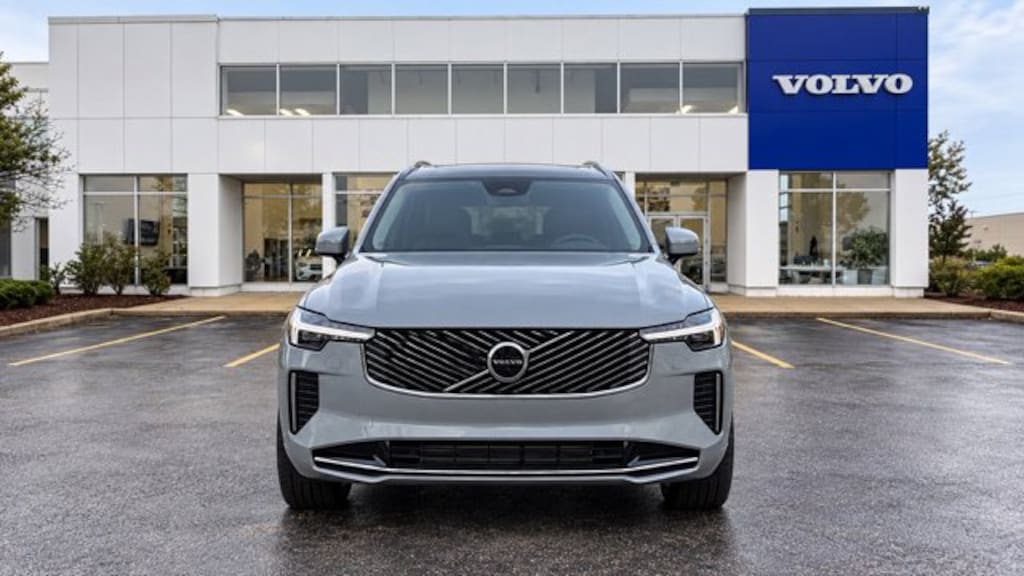 New 2027 Volvo XC90 B5 Core SUV