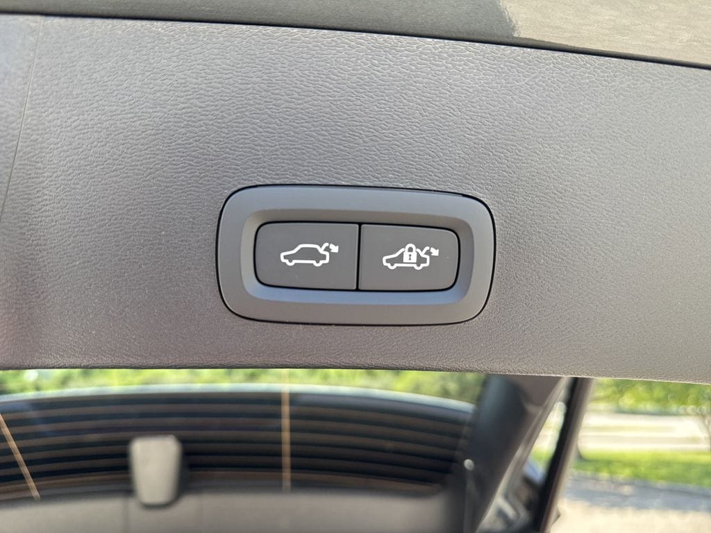 2026 Volvo XC40 Core - Photo 13