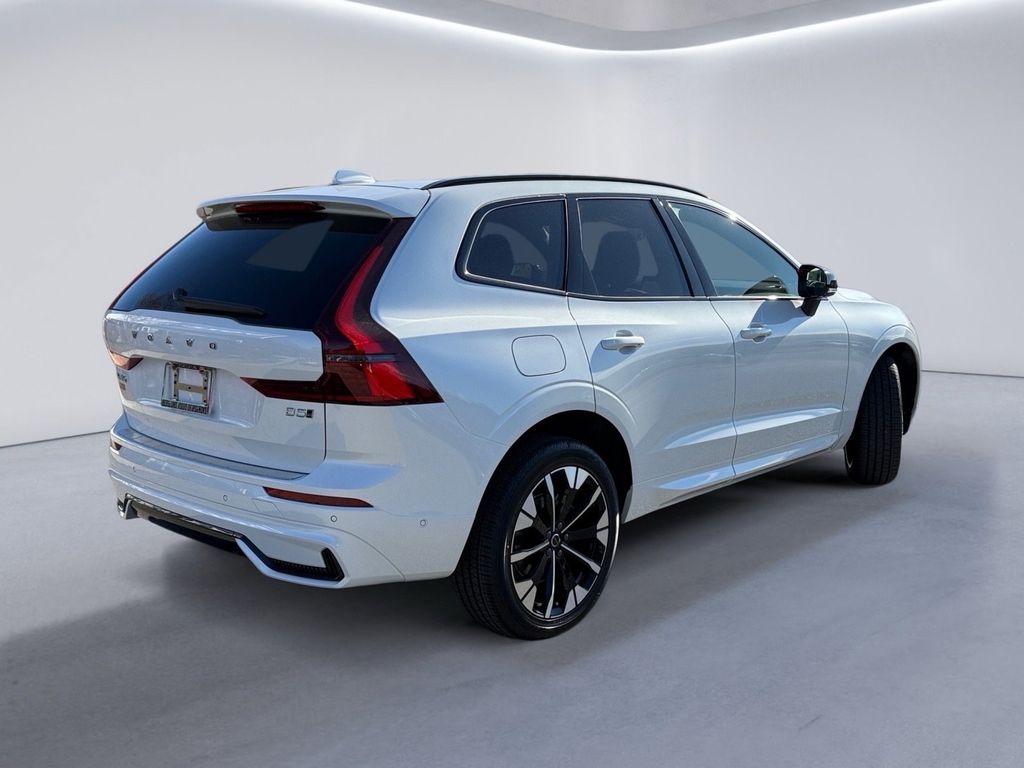 New 2026 Volvo XC60 B5 Plus SUV