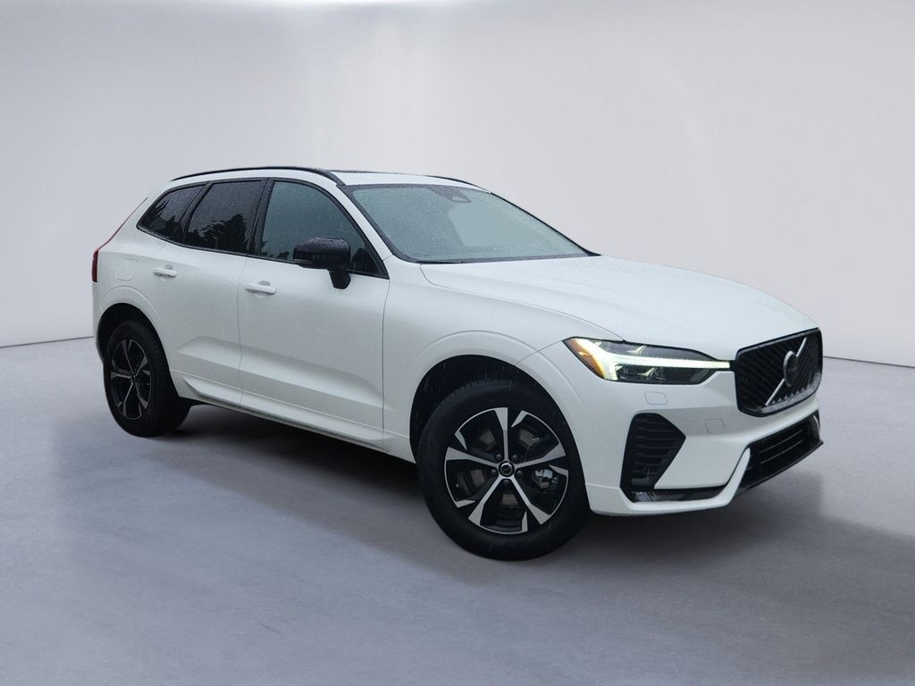 New 2026 Volvo XC60 B5 Core SUV