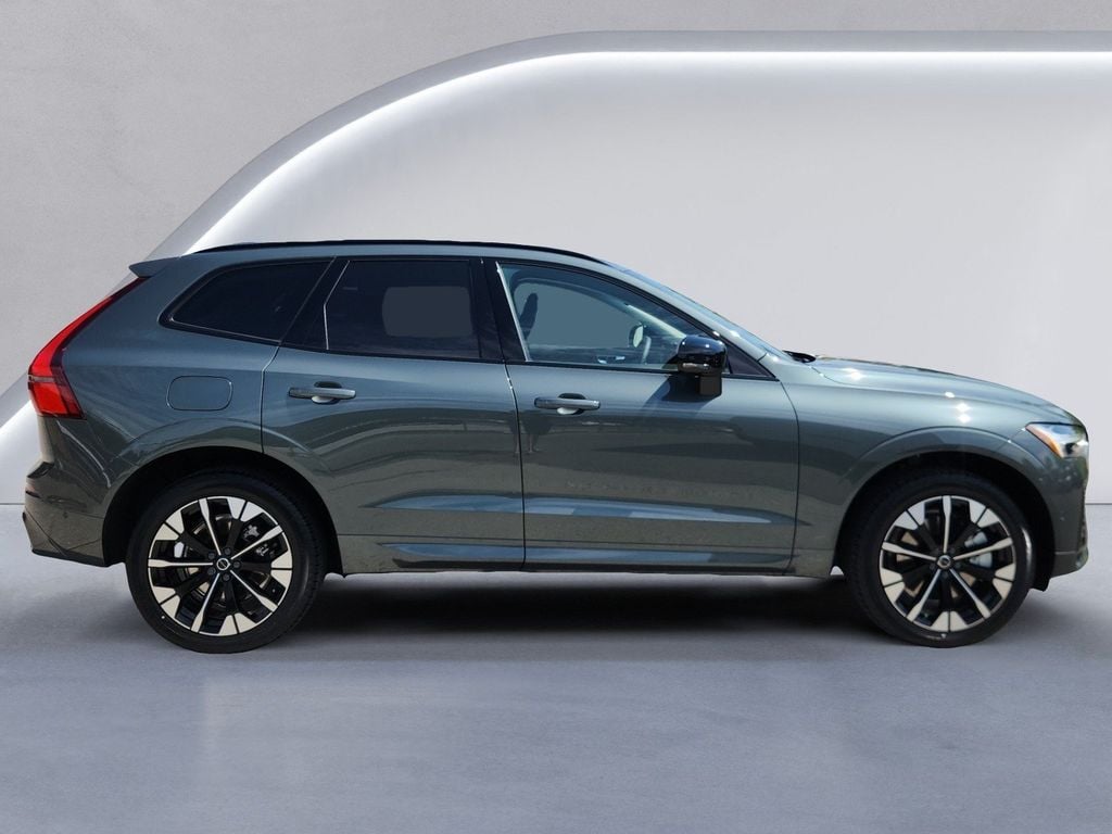New 2026 Volvo XC60 plug-in hybrid T8 Plus SUV
