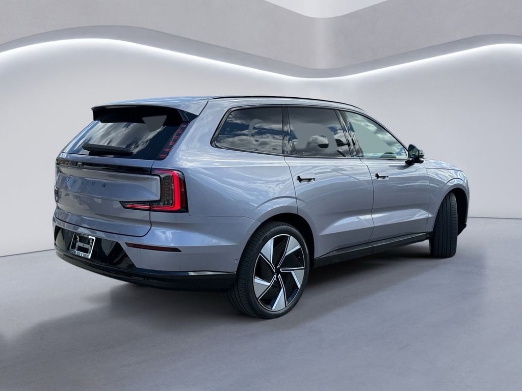 New 2026 Volvo EX90 Twin Motor Performance Ultra 7-Seater SUV