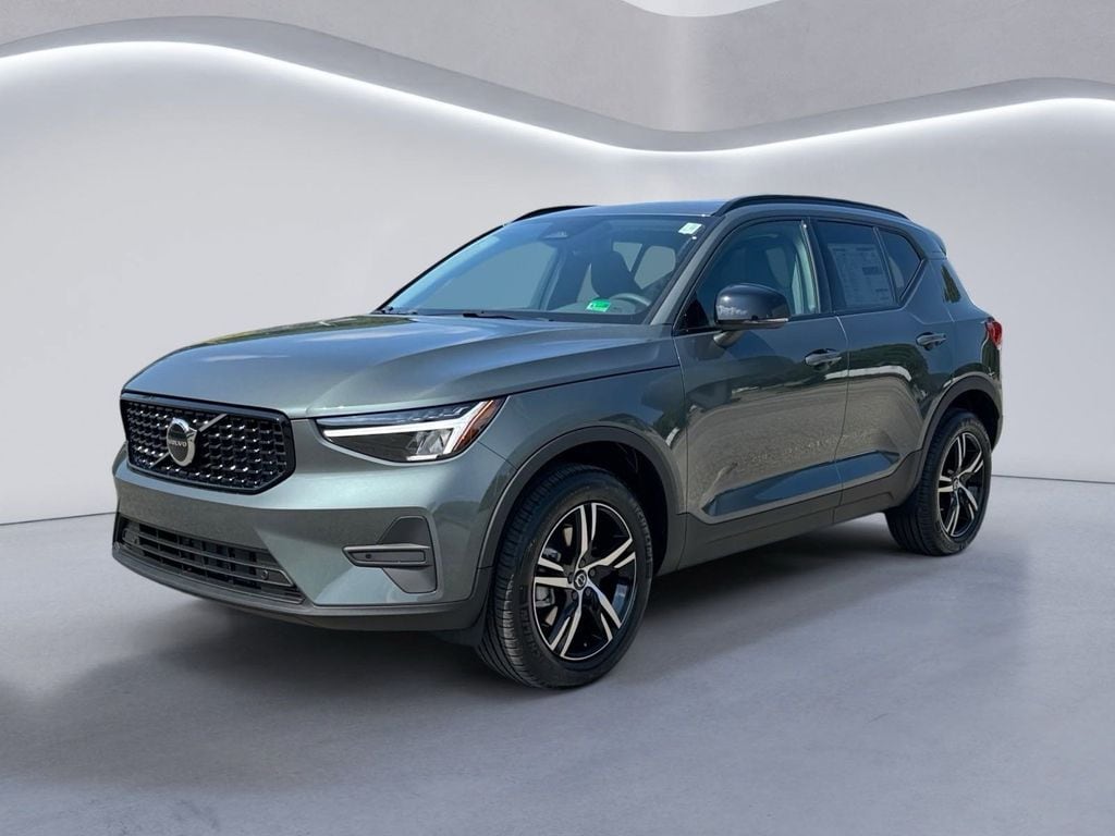 2026 Volvo XC40 Core - Photo 7