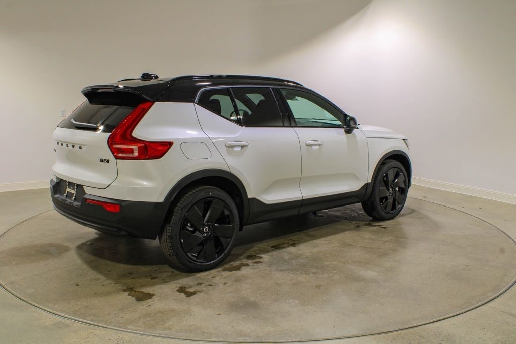 New 2026 Volvo XC40 Ultra SUV