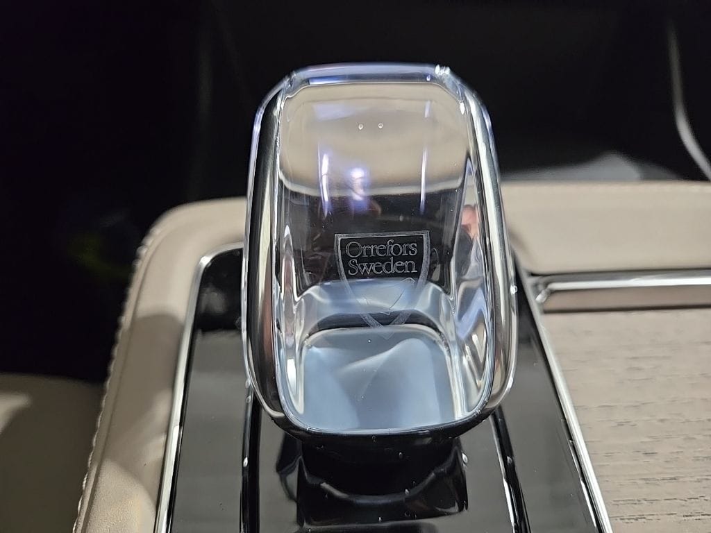 2026 Volvo XC90 Plus - Photo 16
