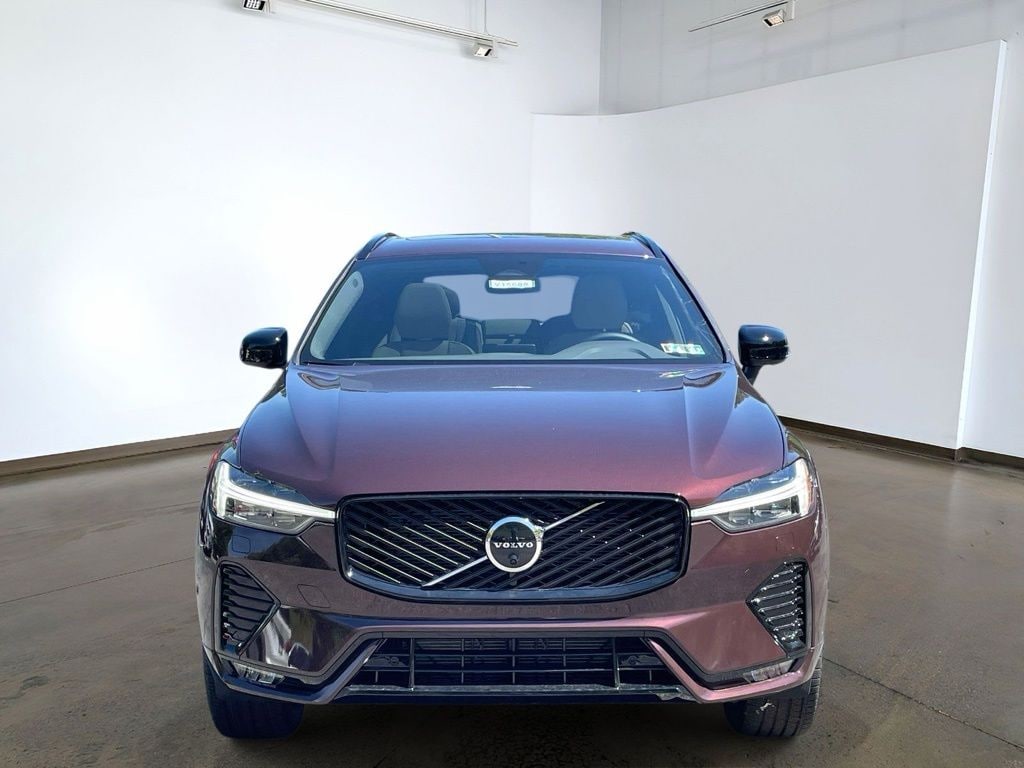 New 2026 Volvo XC60 Plus SUV