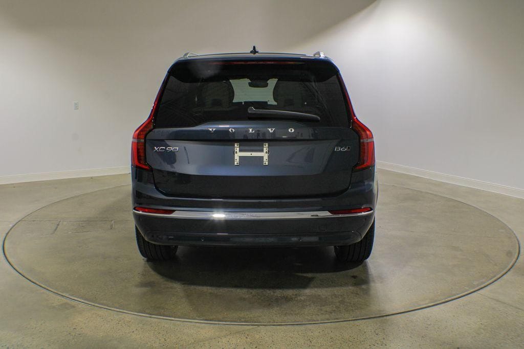 New 2026 Volvo XC90 Ultra SUV