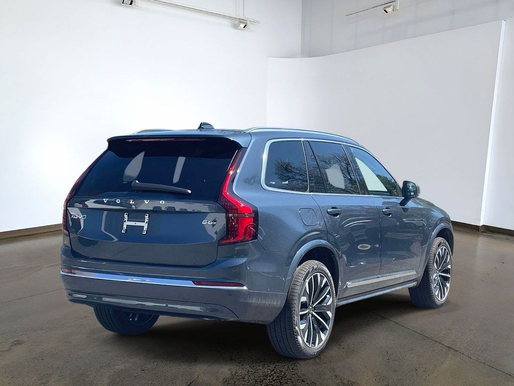 New 2026 Volvo XC90 Ultra SUV