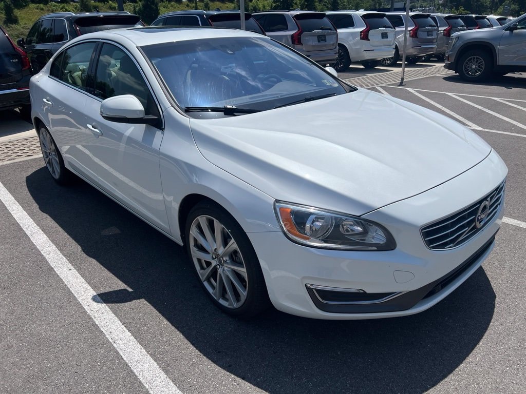 Used 2017 Volvo S60 T5 Inscription Sedan