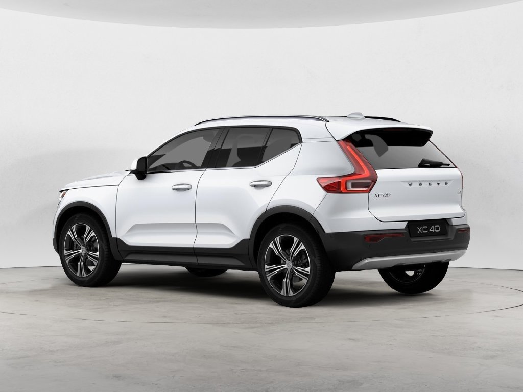 Used 2021 Volvo XC40 T5 Inscription SUV