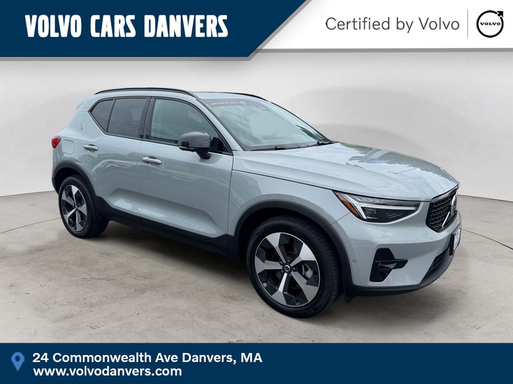 2026 Volvo XC40