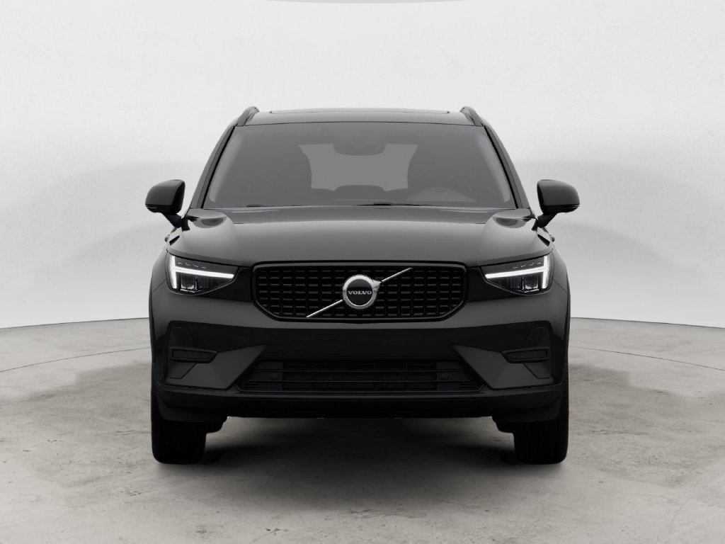 New 2026 Volvo XC40 B5 Core SUV