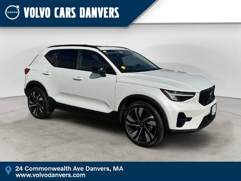 2023 Volvo XC40