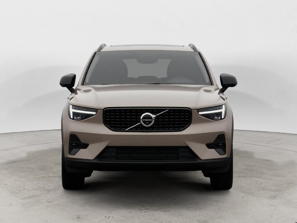 New 2026 Volvo XC40 B5 Plus SUV