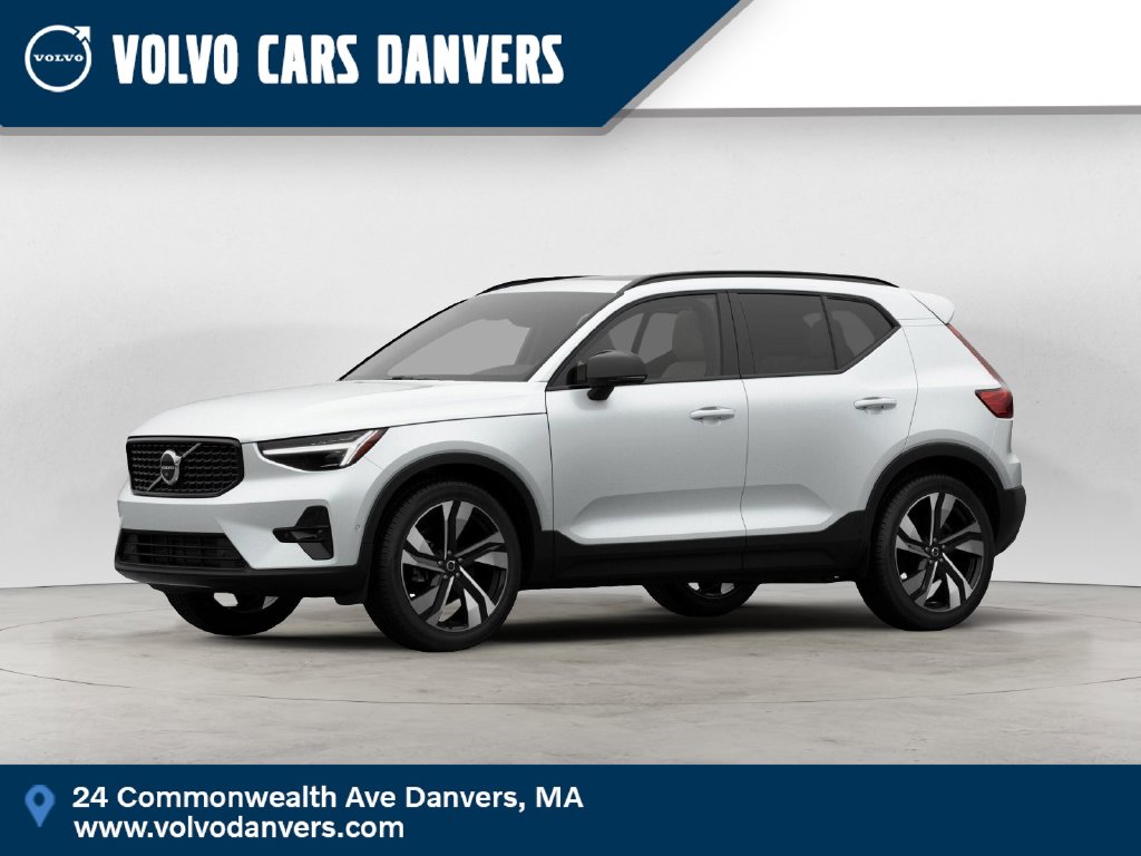 New 2026 Volvo XC40 B5 Ultra SUV