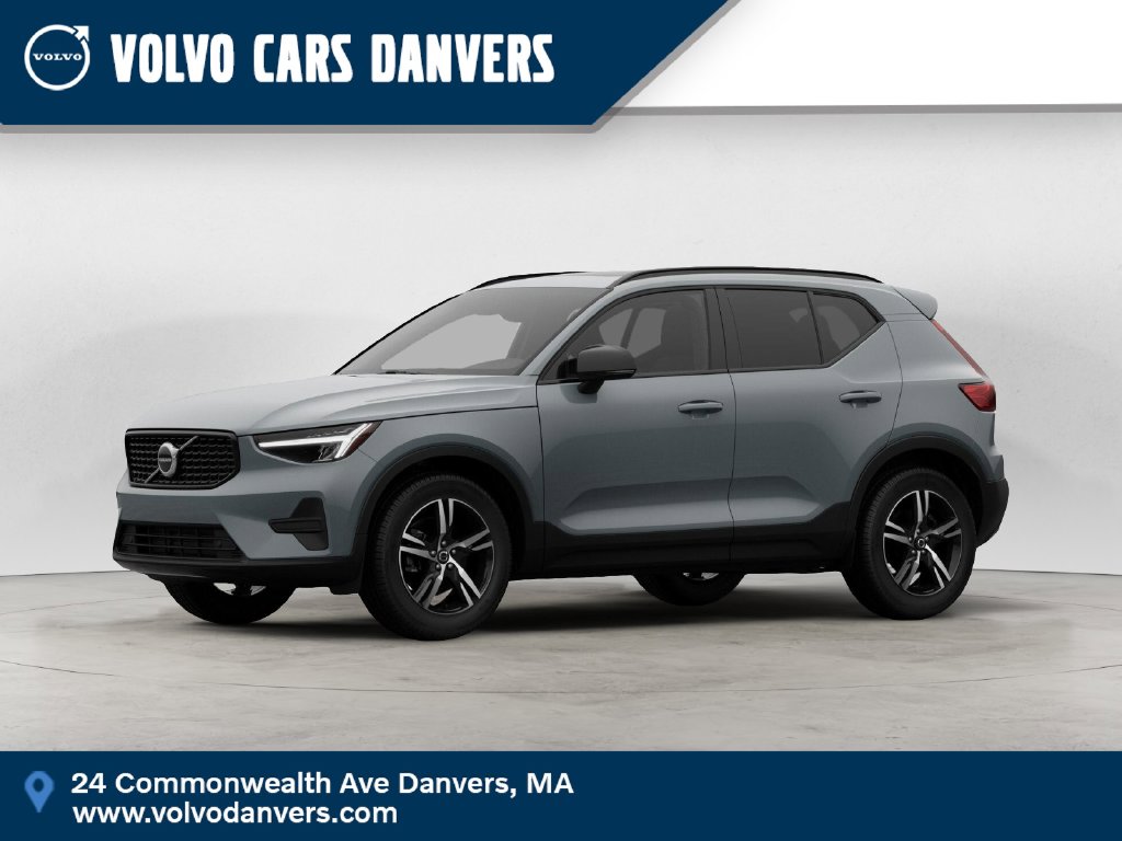 New 2026 Volvo XC40 B5 Core SUV