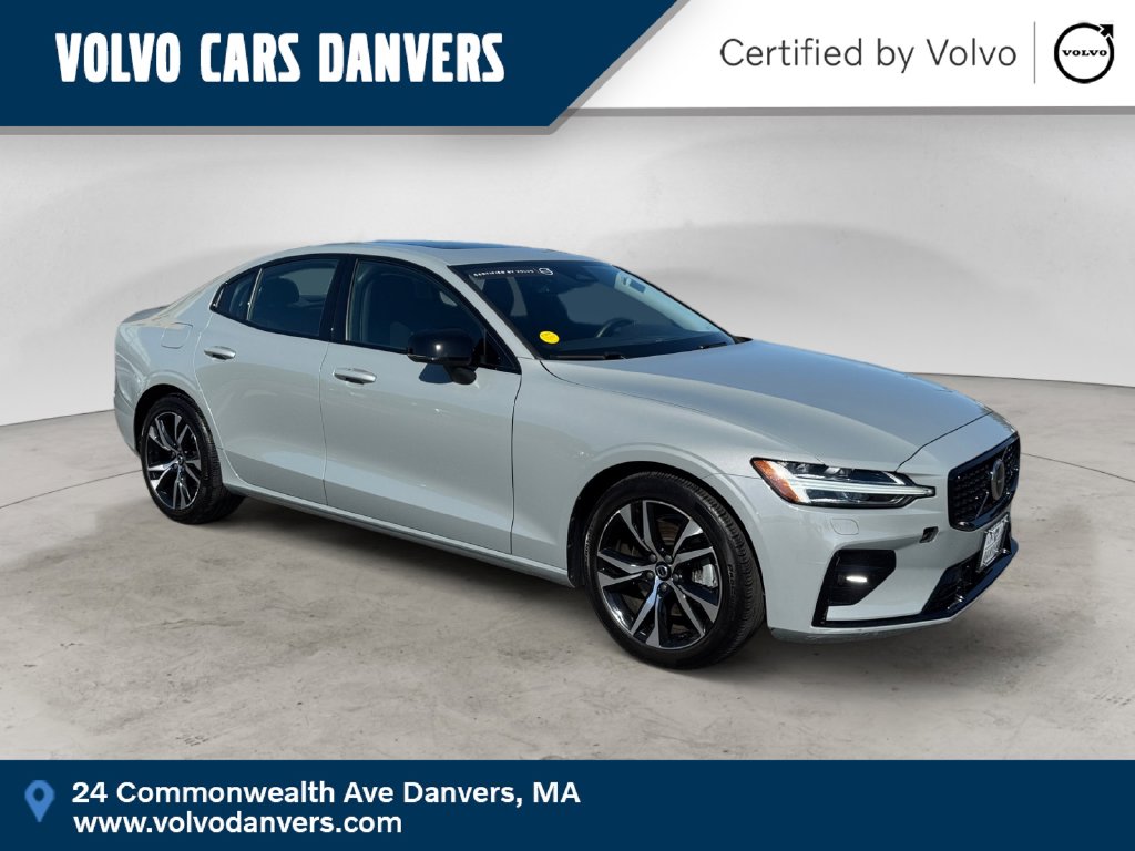 2025 Volvo S60 B5 Core Sedan