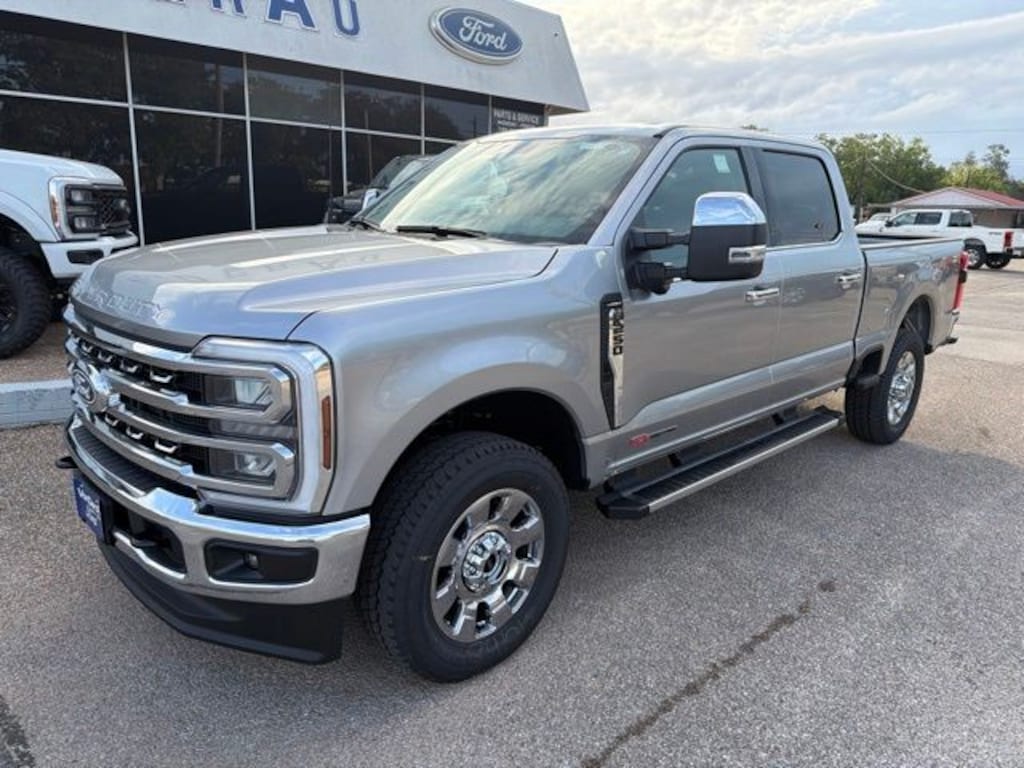 New 2027 Ford F-250SD Lariat Truck