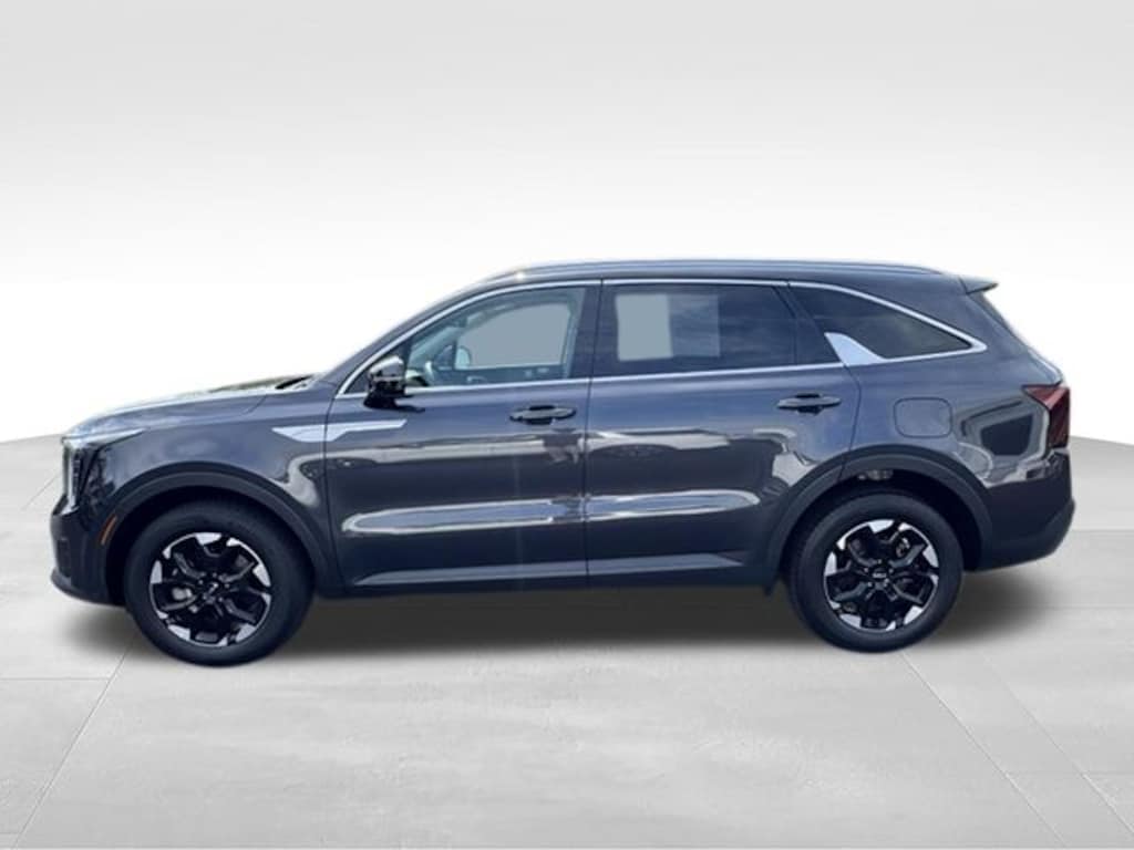 Used 2025 Kia Sorento S SUV