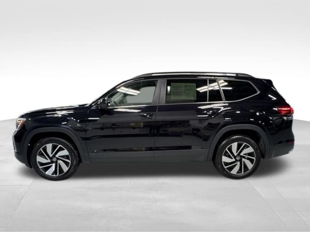 Certified 2026 Volkswagen Atlas SE w/Technology SUV