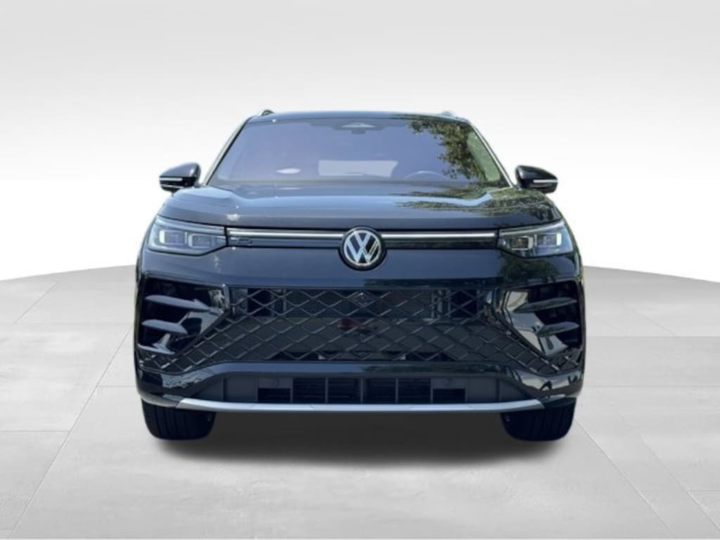 New 2026 Volkswagen Tiguan SEL R-Line Turbo SUV