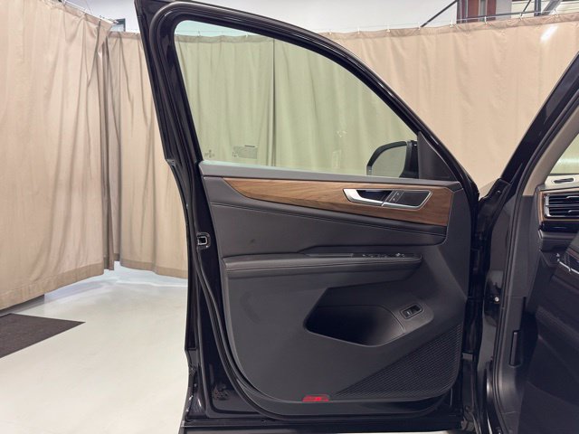 2026 Volkswagen Atlas SE w/Tech - Photo 11