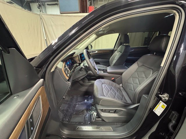 2026 Volkswagen Atlas SE w/Tech - Photo 12
