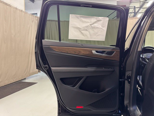 2026 Volkswagen Atlas SE w/Tech - Photo 13