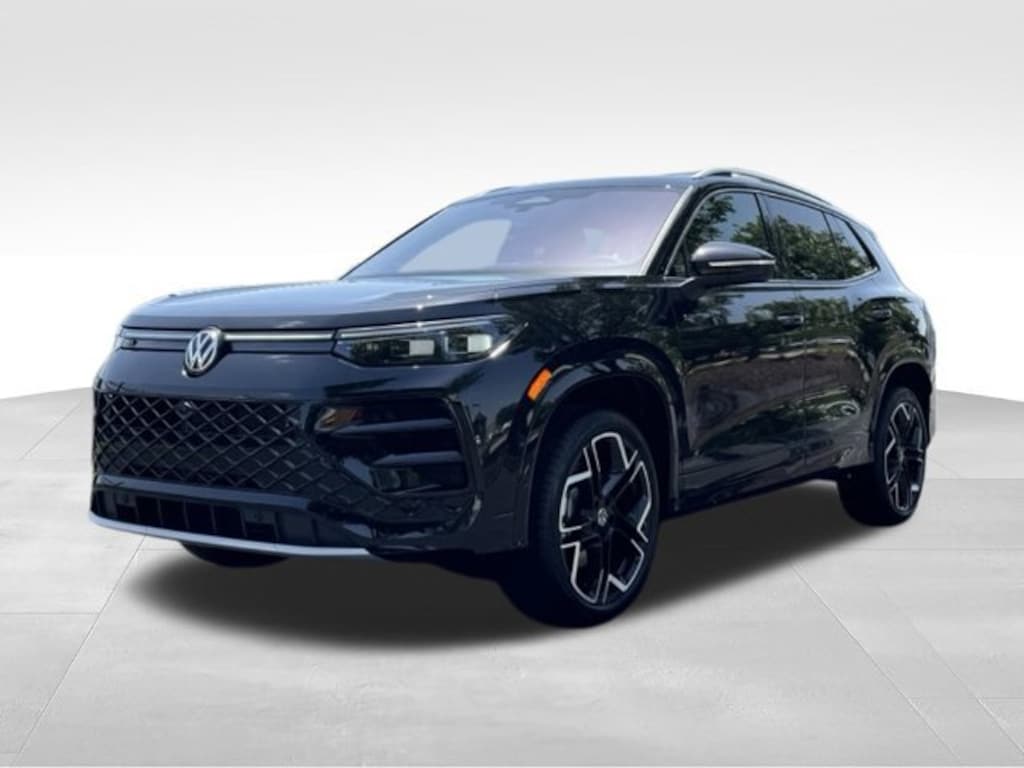 New 2026 Volkswagen Tiguan SEL R-Line Turbo SUV