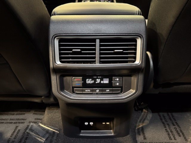 2026 Volkswagen Atlas SE w/Tech - Photo 31