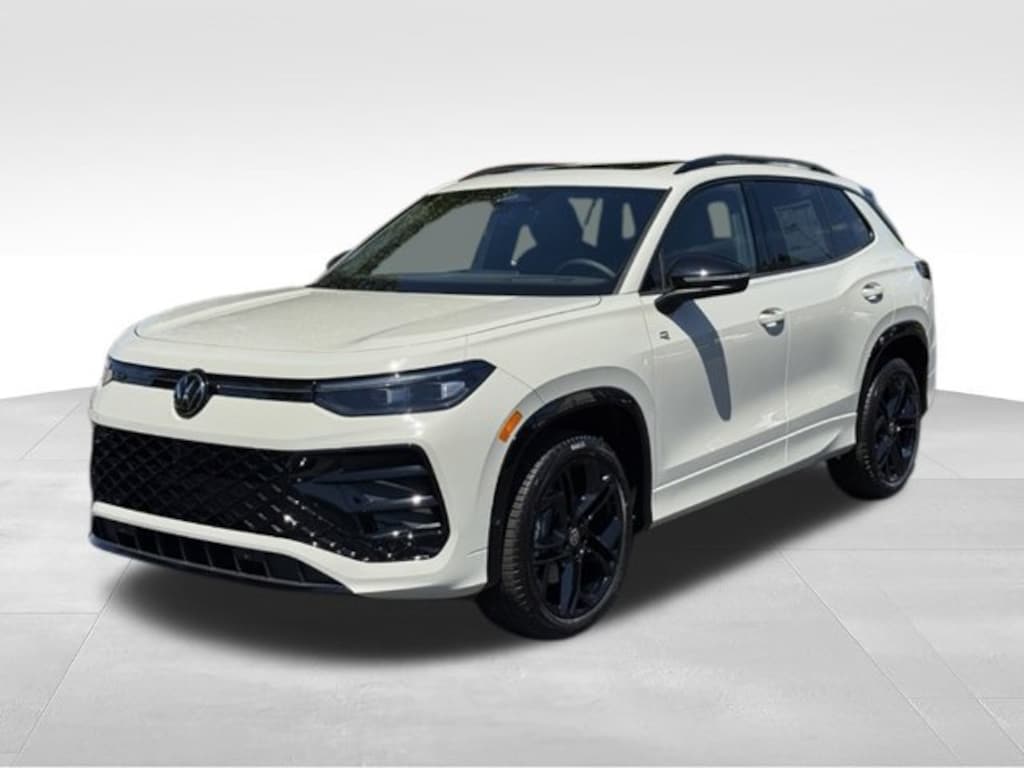 New 2026 Volkswagen Tiguan SE R-Line Black SE R-Line Black 4MOTION
