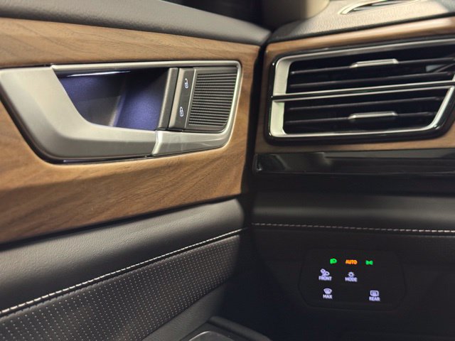 2026 Volkswagen Atlas SE w/Tech - Photo 21