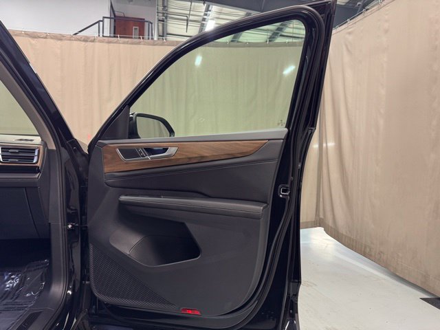 2026 Volkswagen Atlas SE w/Tech - Photo 17