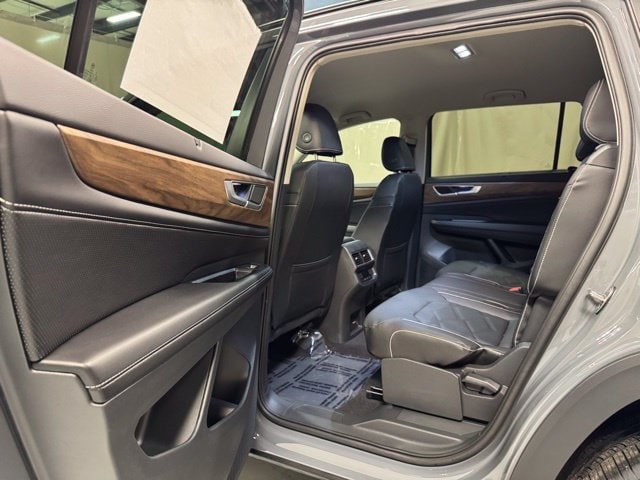 2026 Volkswagen Atlas SE w/Tech - Photo 14
