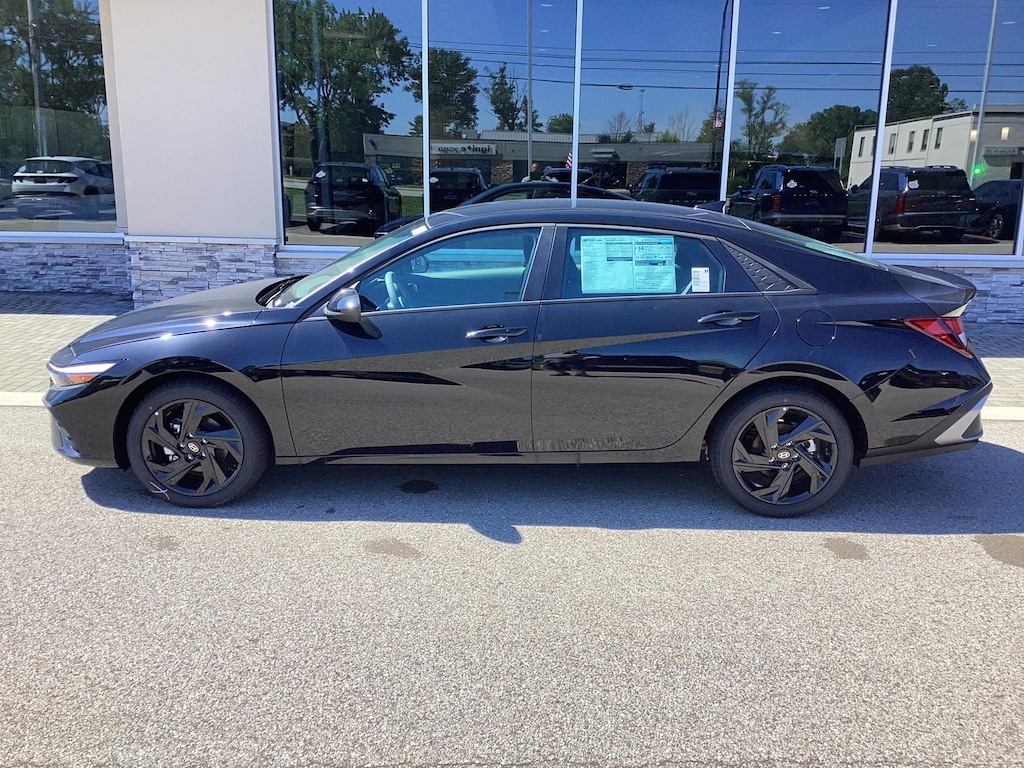 New 2026 Hyundai Elantra SEL Sport Sedan