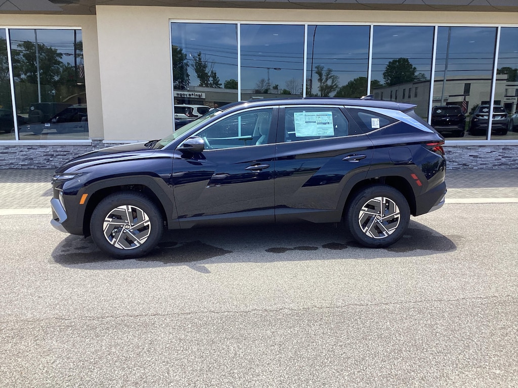 New 2026 Hyundai Tucson Hybrid Blue SUV