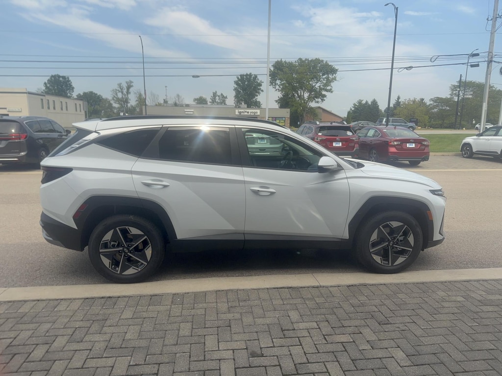 New 2026 Hyundai Tucson Hybrid SEL Convenience